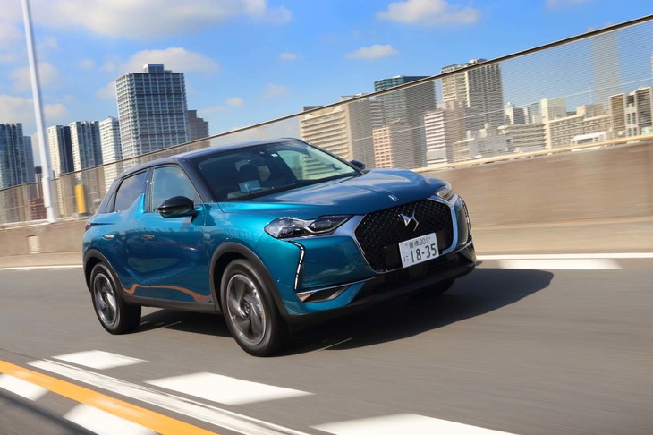 パワートレインは最高出力130PS／最大トルク230N・mの1.2リッター直3ターボエンジンにアイシン・エィ・ダブリュ製8段ATの組み合わせ。