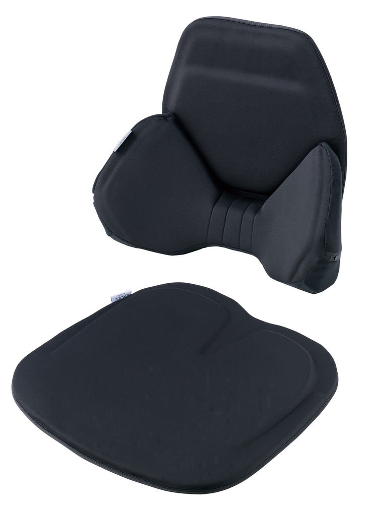 HUG DRIVE
	BACK CUSION（写真上）
	価格：1万4040円
	骨盤、腰椎、仙骨、3つのサポート機能を実現。

	HUG DRIVE
	SEAT CUSION（写真下）
	価格：1万1880円
	最も圧力のかかる坐骨（ざこつ）部付近、エクスジェルでサポート。
	