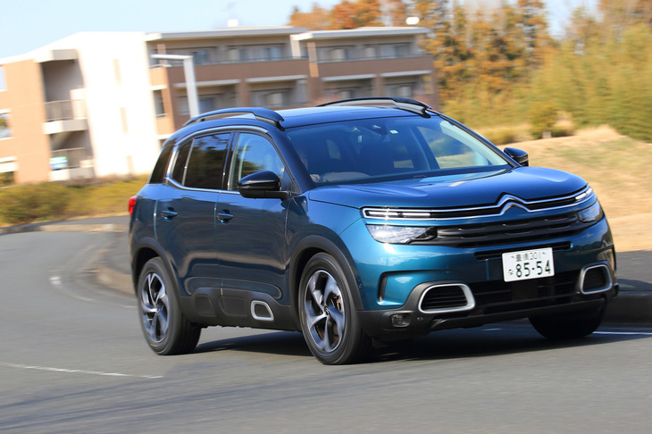 今回の試走に使用した「シトロエンC5エアクロスSUV」。2019年5月に発売されたシトロエンの最新SUVだ。
