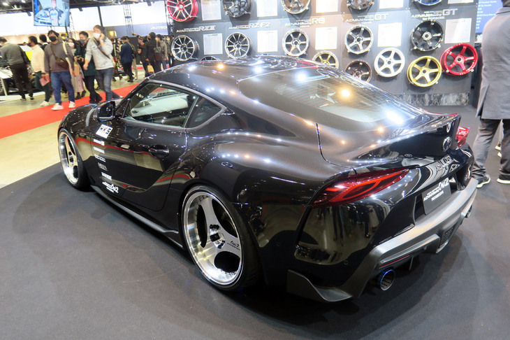 トヨタGRスープラ（「アドバンレーシングONI2プログレッシブ」装着車）