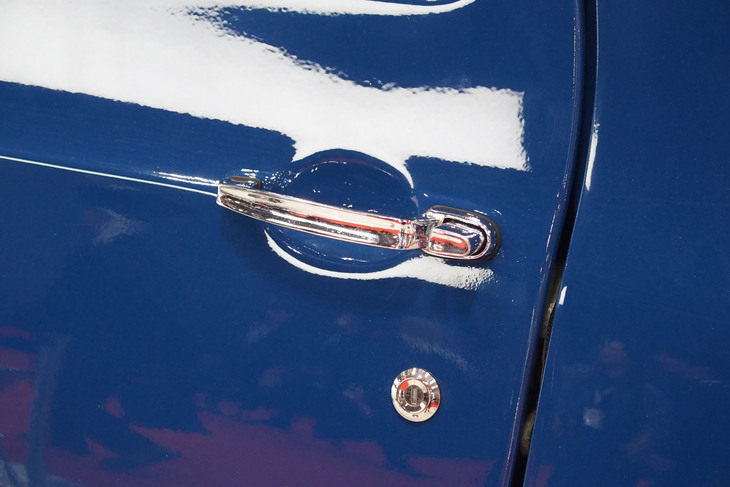 1967年に登場した初代「トヨタ・ハイエース」。