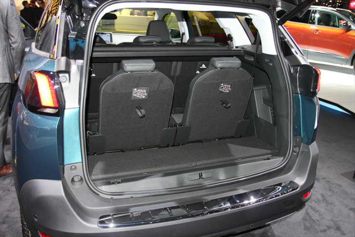 プジョー5008（インテリア）