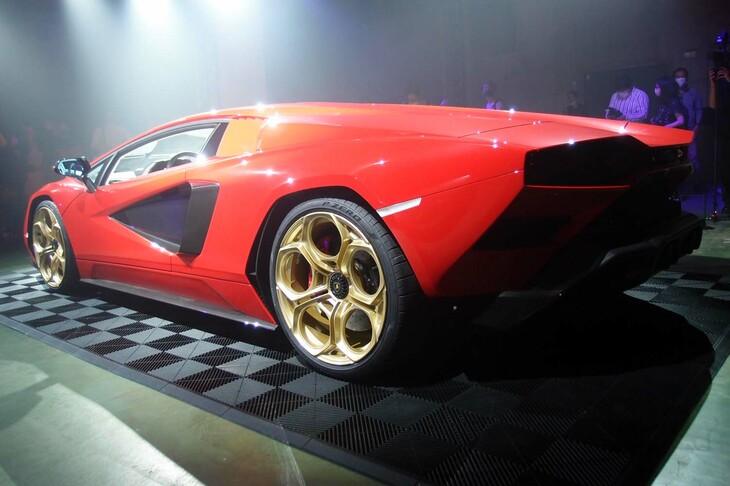 ランボルギーニ・カウンタックLPI800-4