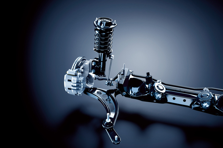 トヨタ版とスバル版で大きく異なるのが足まわりの設定。ダンパーの減衰力やバネのスプリングレートが異なるほか、「BRZ」ではフロントにアルミ製のナックル（ハウジング）を採用している。