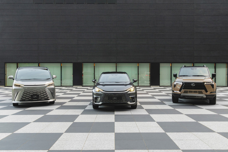 トヨタ自動車は2023年9月、報道関係者向けのイベント「レクサスショーケース」を開催した。そこでは、日本におけるレクサス車の販売は好調で、前年比229％となる9万4647台のセールス達成がアナウンスされた。