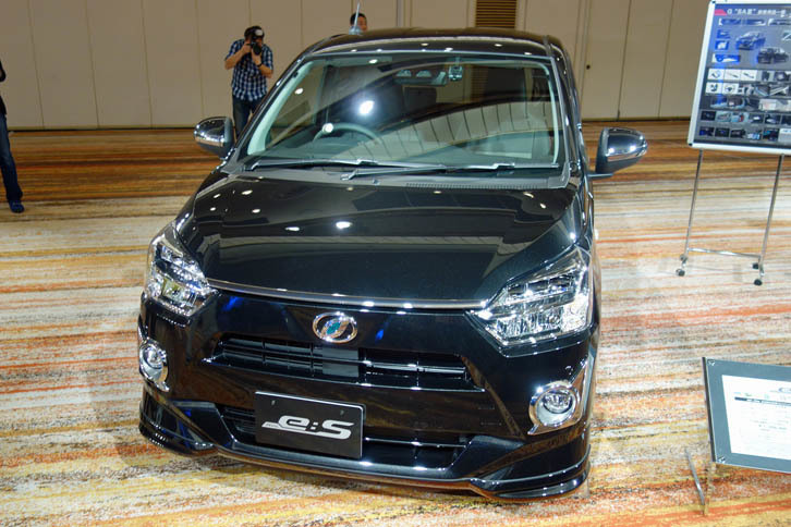 「ブラックマイカメタリック」のボディーカラーをまとった「G“SAIII”」。