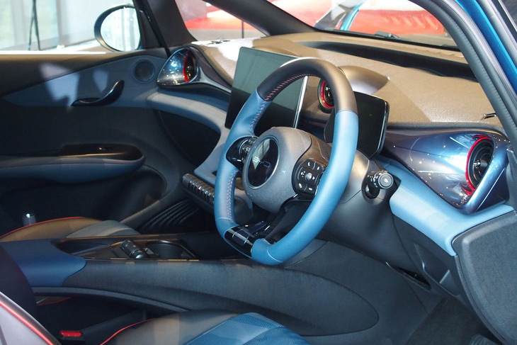 BYDドルフィン ロングレンジ（ステアリングホイール）