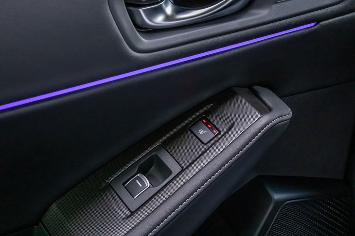 ホンダ・アコード（リアのシートヒータースイッチ）