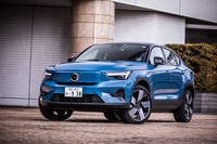 2022年1月に日本導入が発表された、ボルボ初の電気自動車専用モデル「C40リチャージ」。販売はオンラインでのみ行われる。