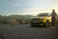 ジープ・アベンジャー