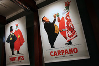 こちらも未来派の流れをくむアルマンド・テスタによるベルモット酒「カルパーノ」のポスター。