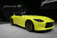 日本仕様が正式発表された新型「日産フェアレディZ」。KONDO RACINGの近藤真彦監督が登壇するトークイベントなども行われ、来場者の注目を集めた。