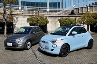 「フィアット500C」と2022年4月に日本導入が発表されたピュアEV「500e」。