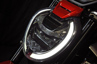 ドゥカティが「XディアベルV4」を日本に導入　高い動力性能が自慢のスポーツクルーザーの画像