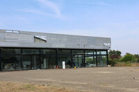 冒頭の日産／シボレー販売店跡の周辺は、このような感じ。