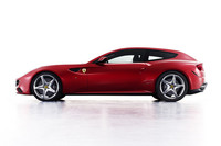 フェラーリ、新型GT「FF」を出展【ジュネーブショー2011】