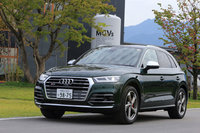 アウディSQ5
