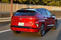 ASF2.0（RWD）／ヒョンデ・コナ ラウンジ（FWD）／メルセデスAMG C63 S Eパフォーマンス ステーションワゴン（4WD/9AT）【試乗記】の画像