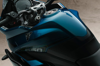 トライアンフが「トライデント660／タイガースポーツ660」の大幅改良モデルを発表の画像