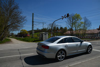 【スペック】S6：全長×全幅×全高＝4931×1874×1440mm／ホイールベース＝2916mm／車重＝1895kg／駆動方式＝4WD／4リッターV8 DOHC32バルブターボ（420ps/5500rpm、56.1kgm/1500-5200rpm）（欧州仕様車）