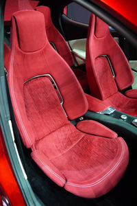 「跳」のシート。（写真＝石井昌道）
    