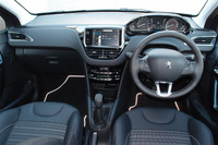 プジョーの新型コンパクト「208」が日本上陸の画像