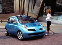 「日産m.me」（2001年）。生産型よりクローム類が抑えられているのが、逆にクールな印象を与える。