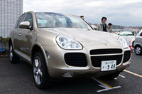 「ポルシェ・カイエンターボ」