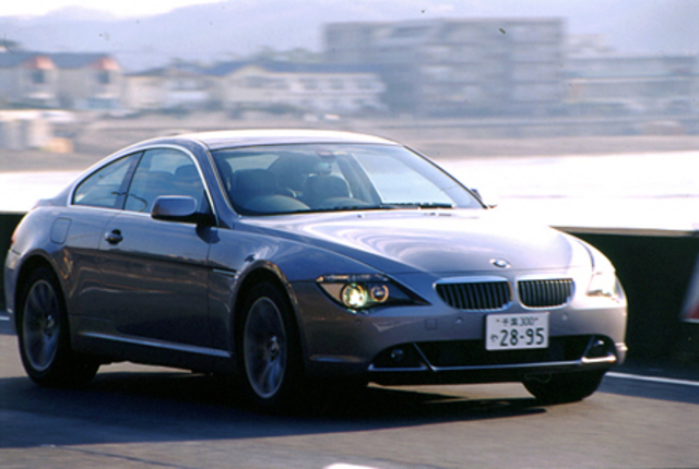 【スペック】全長×全幅×全高＝4830×1855×1375mm／ホイールベース＝2780mm／車重＝1740kg／駆動方式＝FR／4.4リッターV8DOHC32バルブ（333ps／6100rpm、45.9kgm／3600rpm）／車両本体価格＝1039.5万円（テスト車＝1047.9万円）