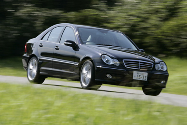 【スペック】全長×全幅×全高＝4535×1730×1410mm／ホイールベース＝2715mm／車重＝1560kg／駆動方式＝FR／2.5リッターV6DOHC24バルブ（204ps/6100rpm、25.5kgm/3500〜4000rpm）／価格＝514万5000円（テスト車＝563万5350円／スポーツパッケージ＝38万8500円／メタリックペイント＝7万3500円／ETC＝2万8350）