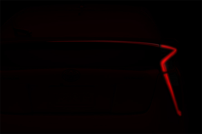 まもなく発表される新型「プリウス」。