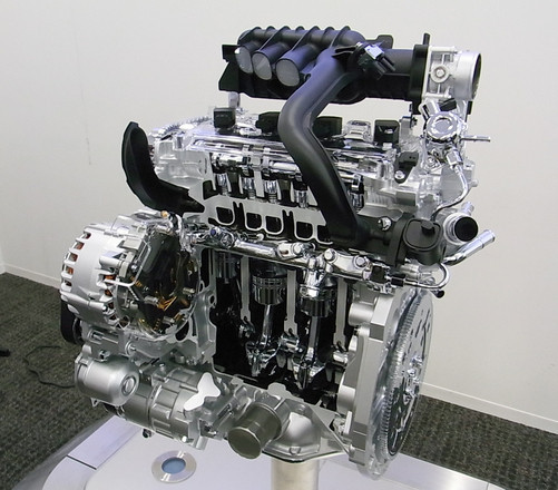 日産 セレナ 用のハイブリッド技術を公開 ニュース Webcg