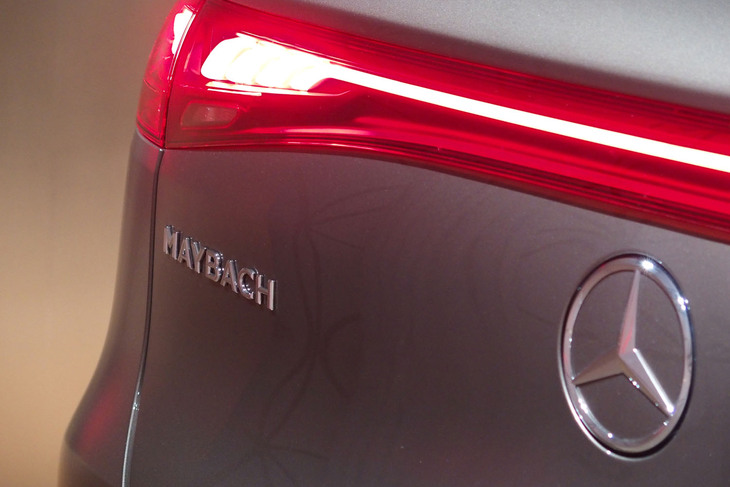 マイバッハEQS680 SUV（リアエンブレム）