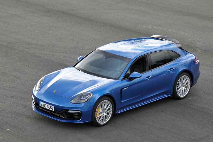 ポルシェ・パナメーラ4 E-ハイブリッド スポーツツーリスモ