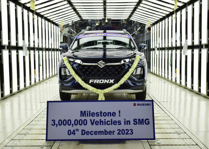 「フロンクス」の生産を担うのは、2017年2月に稼働したインドのグジャラート工場。2023年12月4日に累計生産300万台を達成したが、記念すべきそのクルマもフロンクスだった。