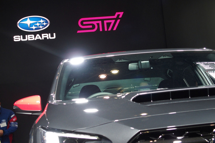 スバル／STIブースの様子。