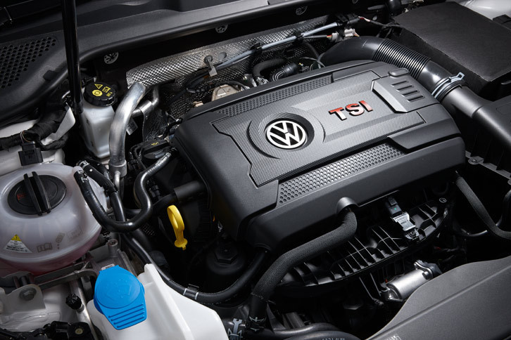 「GTIクラブスポーツ トラックエディション」の2リッターターボエンジン。265psの最高出力と、35.7kgmの最大トルクを発生する。