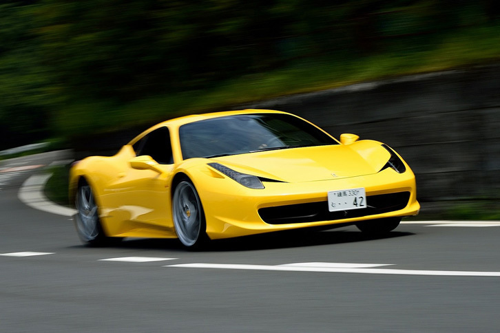 手放したばかりの“宇宙戦艦号”こと「フェラーリ458イタリア」。（写真＝池之平昌信）