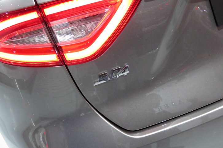 マセラティ・レヴァンテS