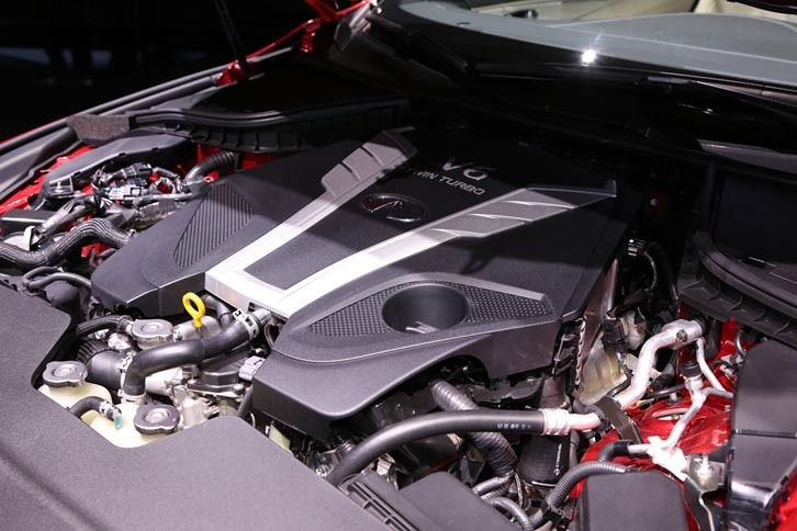 インフィニティQ60