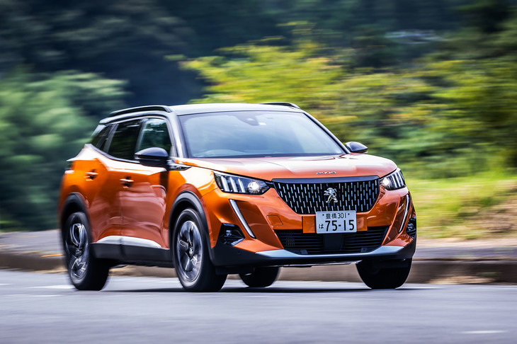 プジョー車やシトロエン車で幅広く展開されるコンパクトカー用プラットフォーム「CMP」を使用。サスペンションはフロントがマクファーソンストラット式、リアがトーションビーム式となる。