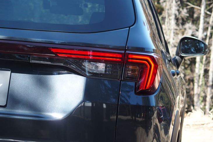 ホンダWR-V Z（リアコンビランプ）