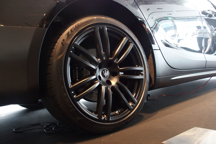 マセラティ・ギブリ オペラネラ（リアホイール）