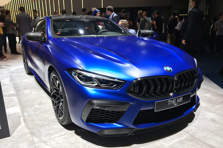 BMW M8クーペ