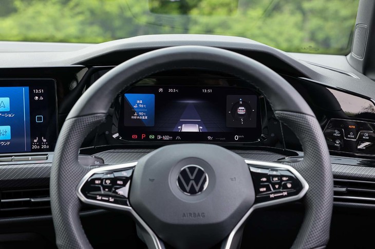 フォルクスワーゲン・ゴルフ（デジタルメータークラスター「デジタルコックピットプロ」）