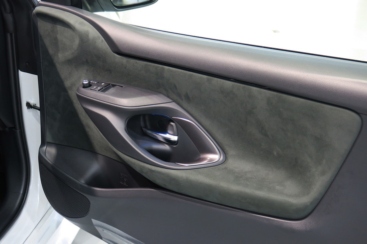 トヨタGRヤリスRZ（ドアインナーパネル）