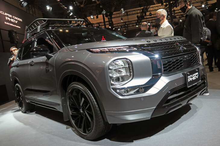 三菱アウトランダー BLACK Edition Premium