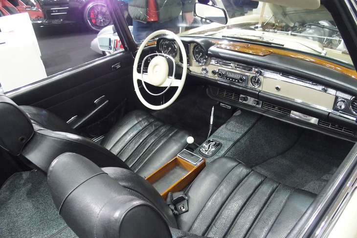 メルセデス・ベンツ280SL（1969年）／MATSUSHIMA CLASSIC CAR