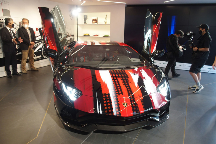 アヴェンタドールS“dressed”by Yohji Yamamoto（エクステリア）