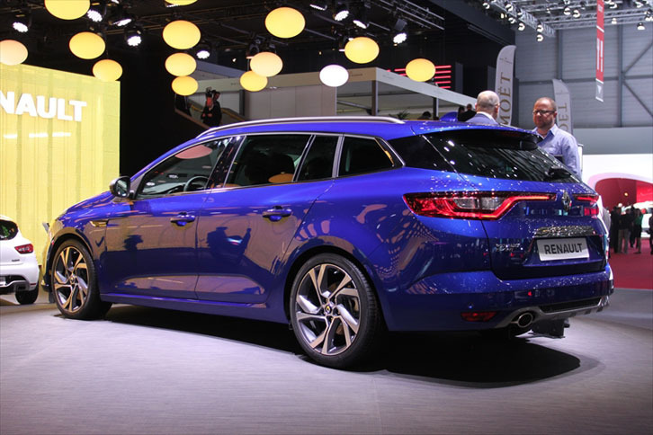 ルノー・メガーヌ エステートGT